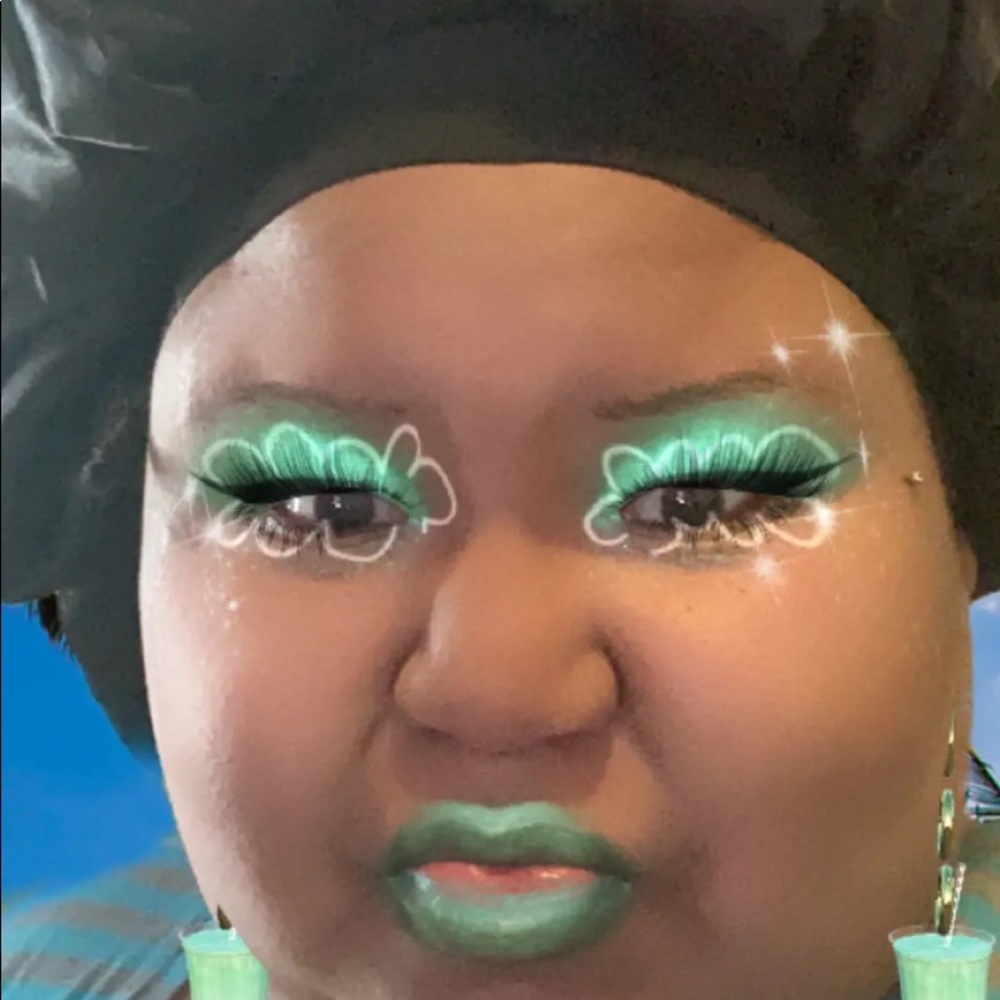 Meet your Posher, Deidre